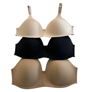 Soma Vanishing 360 Wireless Bra 38C Three Bundle Black Beige Nude Back Closure
